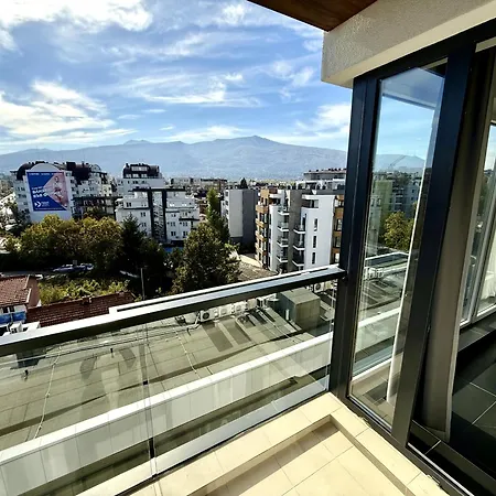 Avenew Luxury 2 *